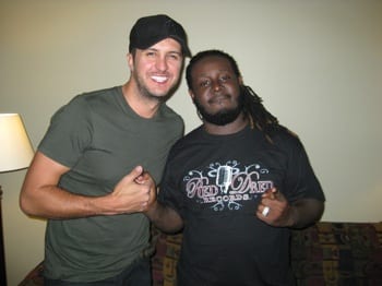 - Capitol Records artist Luke Bryan became the first country artist to perform at a UCF (University of Central Florida) Homecoming concert, opening in Orlando, Florida for rapper T Pain this past Saturday. The audience was quite receptive to Bryan’s hits “All My Friends Say,” “Country Man,” current smash “DO I” and more.