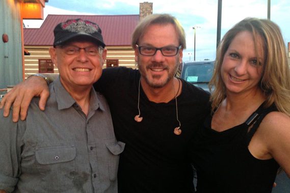 Rodeowave Entertainment artist Phil Vassar visited with Knoxville’s WCYQ/Q93 Program Director Mike Hammond about his latest single "Love Is Alive." Pictured (L-R): Mike Hammond (WCYQ); Vassar; and Jennifer Shaffer (Rodeowave Entertainment)