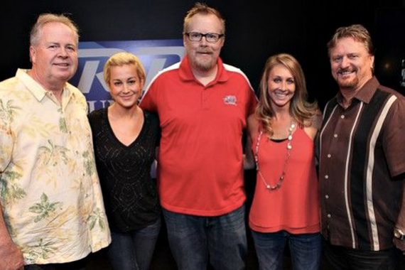 Kellie Pickler recently stopped by WFUS US 103.5 to promote her latest Black River single “Little Bit Gypsy” in anticipation of her Nov. 11 The Woman I Am album release date. Pictured (L-R): Mike Wilson (Black River); Pickler; Travis Daily (PD); Launa Phillips (MD); and Joe Carroll (Black River).