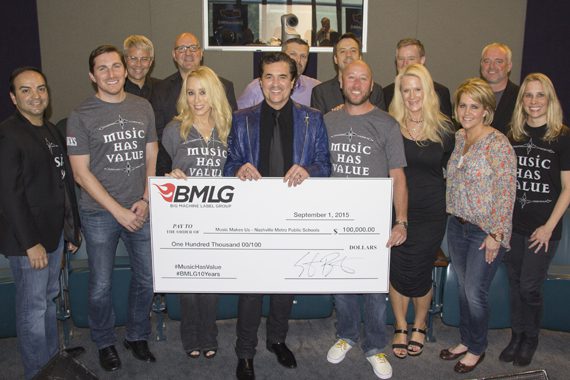 Pictured (L-R): Mike Molinar, John Zarling, Jimmy Harnen, Jack Purcell, Sandi Spika Borchetta, Andrew Kautz, Scott Borchetta, Matthew Hargis, David Nathan, Jim Weatherson, Allison Jones, Dave Kelly, Kelly Rich and Jessica Myers. Photo: Lance Goodman