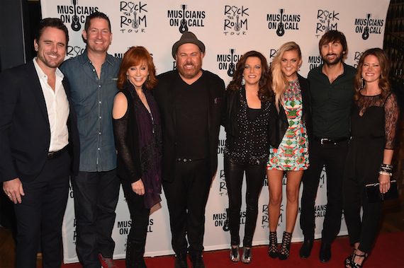 Charles Esten, Musicians on Call President Pete Griffin, Reba, honoree Shane Tarleton, Martina McBride, Kelsea Ballerini, Dave Haywood, and Kelli Cashiola